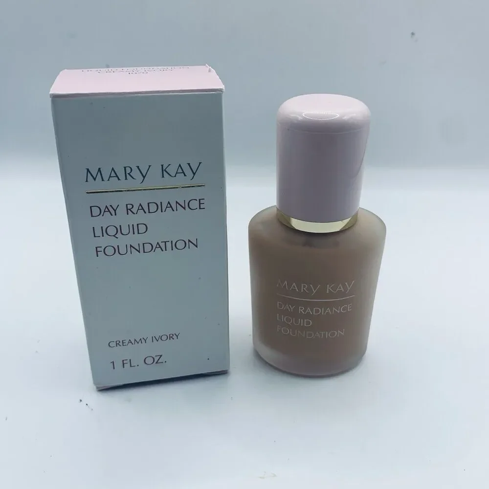Mary Kay Day Radiance Liquid Foundation 1070 CREAMY IVORY 1fl oz Vintage NOS NEW